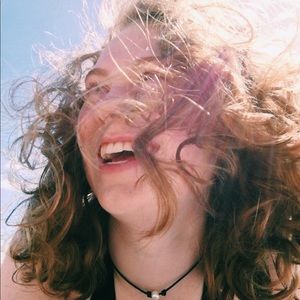 Meet your Posher, Hillary